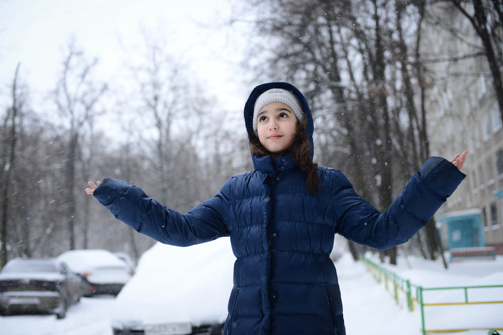 В среду москвичей ждет небольшой снег и гололедица