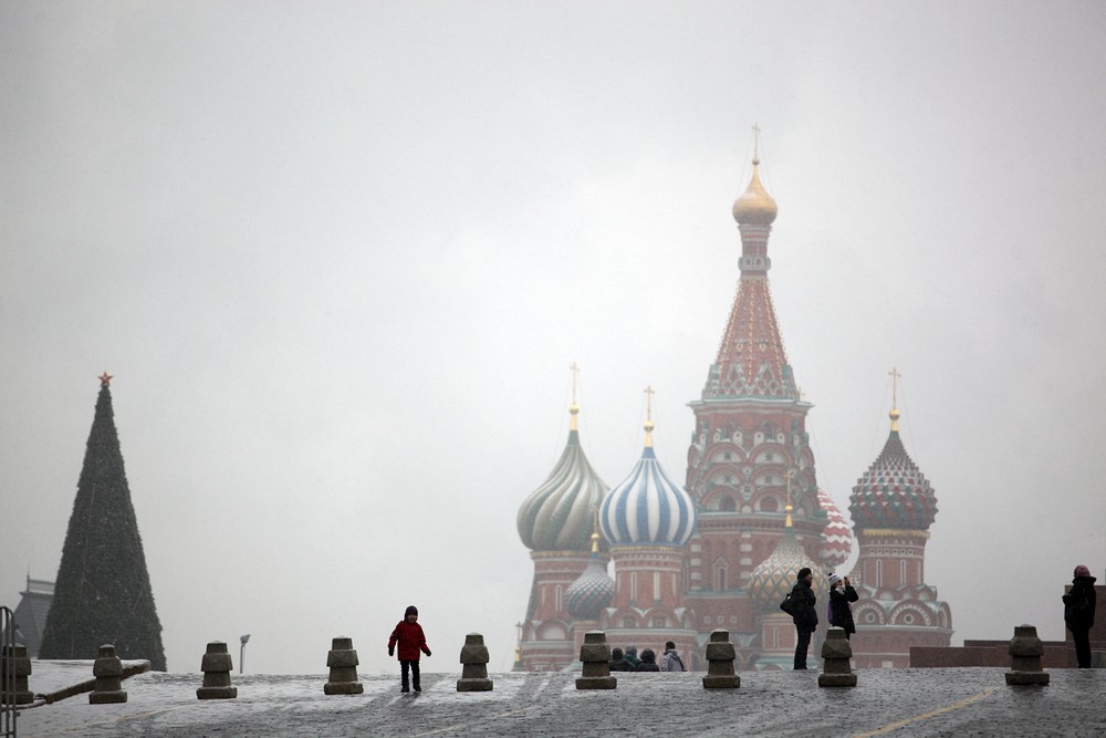 Зима наступает: треть месячной нормы осадков выпала в Москве за сутки