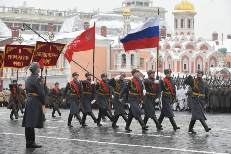 На Красной площади завершился марш в честь 75-летия военного парада 1941 года