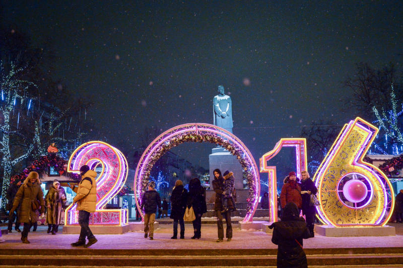 Арки с героями советских новогодних открыток появятся в центре столицы
