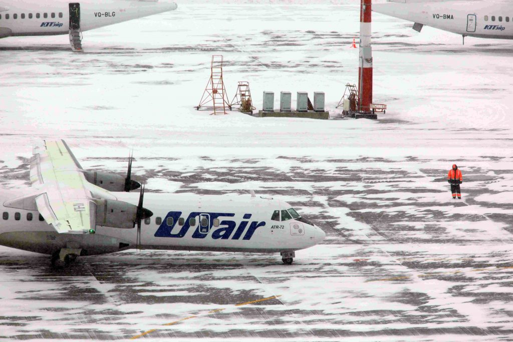 Московские аэропорты отменили почти 40 рейсов