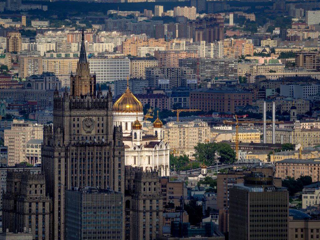 В центре Москвы ликвидировали задымление академии МИД России