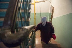 29 декабря 2016 года. Жительница дома в Госпитальном переулке Анна Романова ждет капремонта