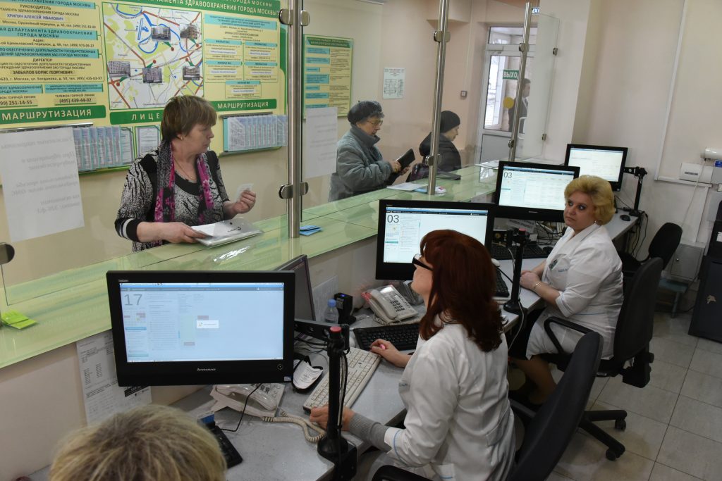 Московские поликлиники в 2017 году оснастят видеокамерами