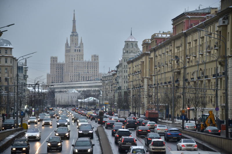 Москва вошла в тройку популярных городов для путешествий по России