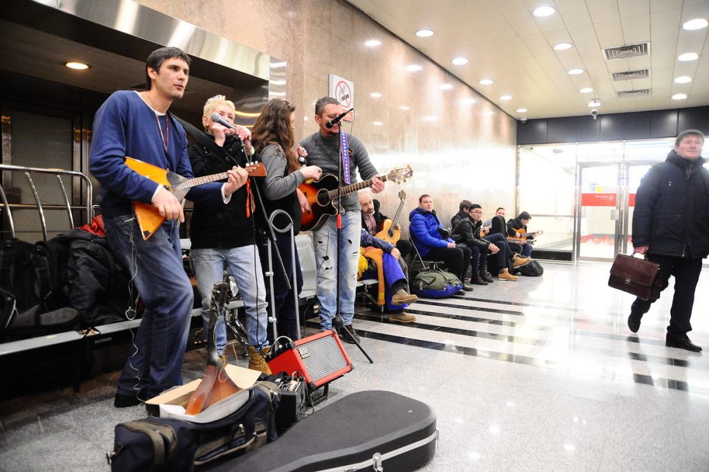 Аккредитацию на выступления в метро получили около 200 музыкантов