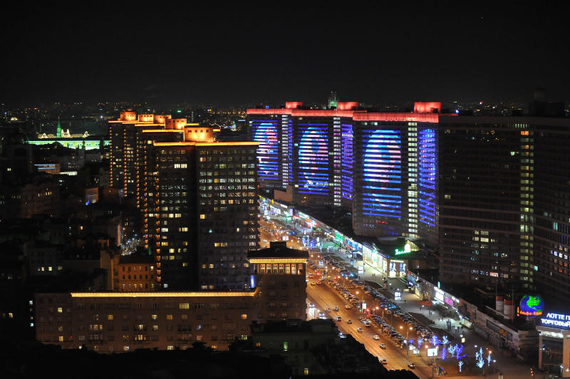Праздничную подсветку установят на 22 зданиях в центре города