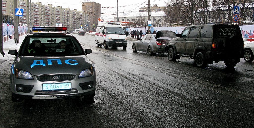 Почти 700 ДТП зафиксировано в Москве за сутки