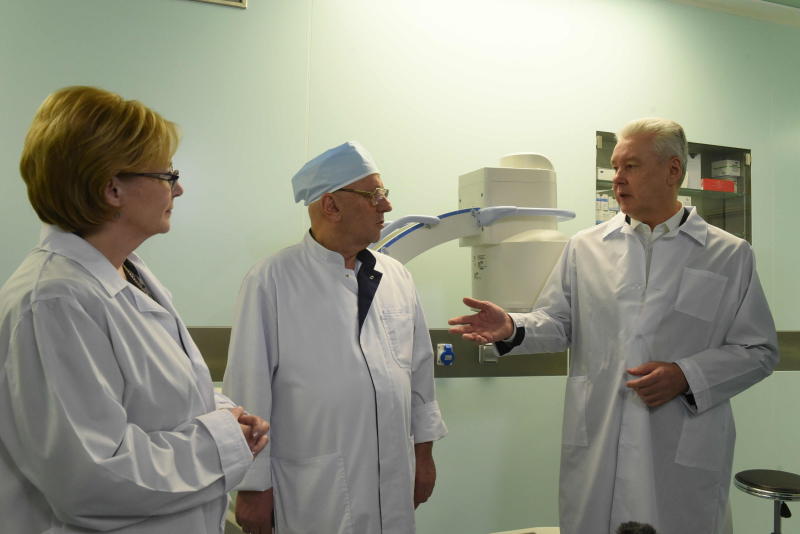Хирурги Москвы получили 25 тыс единиц новейшего оборудования