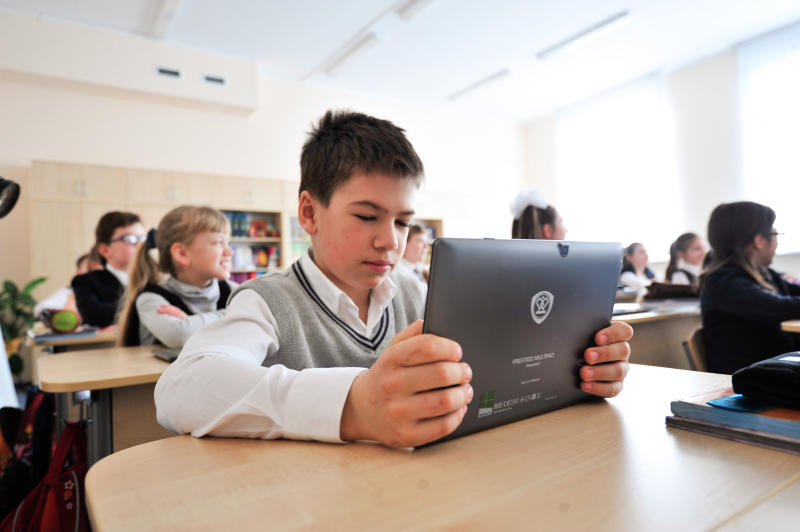 Все школы Москвы войдут в проект "Московская электронная школа" до 2018 года. Фото: Пелагея Замятина, "Вечерняя Москва"