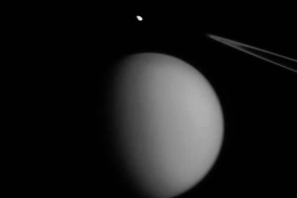 NASA заявило о возможной жизни на спутнике Сатурна