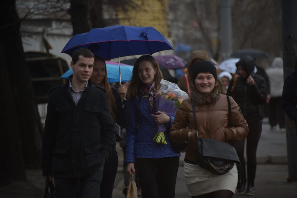 Температура на улицах Москвы упадет в два раза