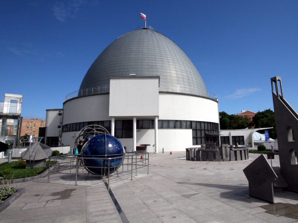 На крыше Московского планетария состоятся летние концерты