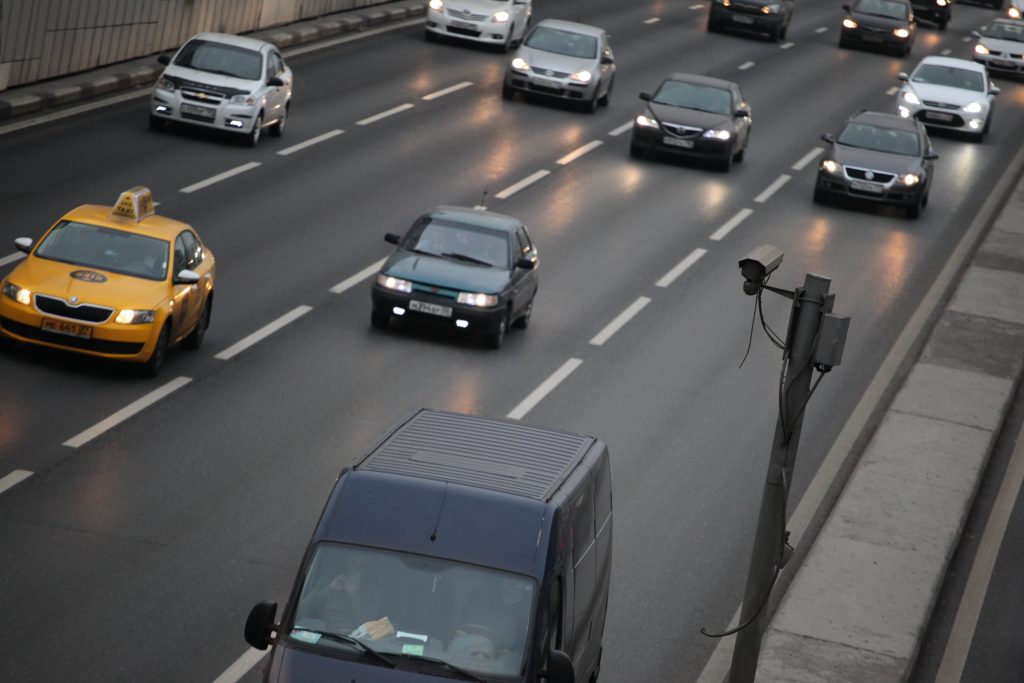 Система «Пит-стоп» начала следить за скоростью на дорогах Москвы