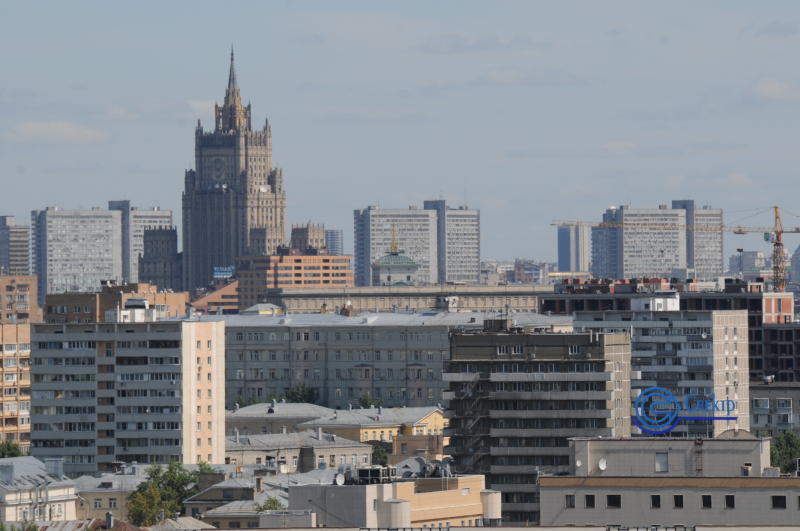 Шпиль на здании МИД России реконструируют к лету