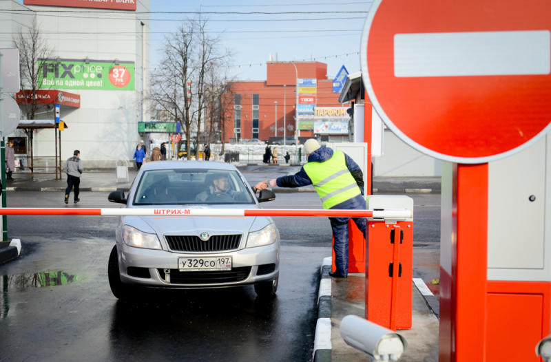 Первая перехватывающая парковка начнет работать в Москве