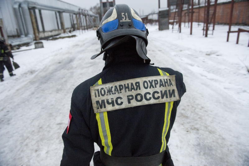При тушении пожара на северо-западе Москвы спасены три человека