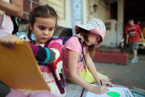 Дети нарисуют «Салют Победы». Фото: архив, «Вечерняя Москва»