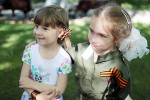 Празднование Дня Победы на Арбате. Фото: архив, «Вечерняя Москва»