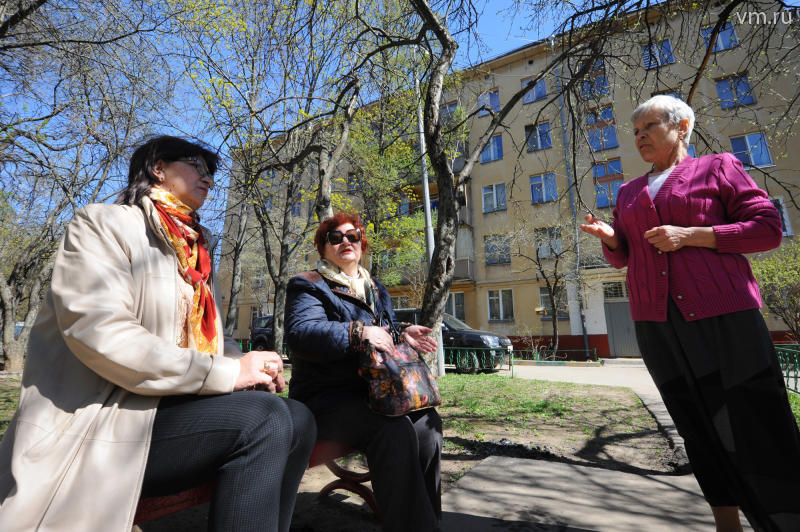 Жители Москвы задали вопросы о реновации в парке Мосгордумы