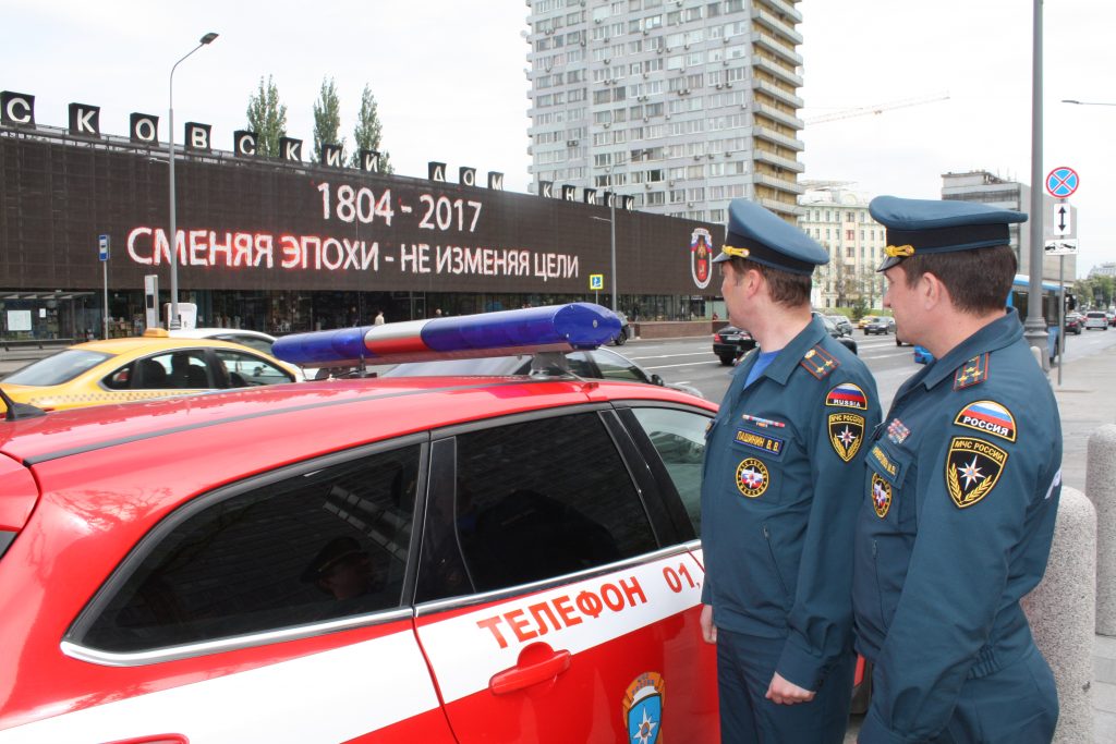 Медиафасады на Новом Арбате рассказывают москвичам об истории пожарной охраны