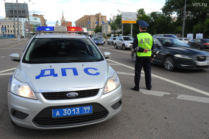 Полиция работает на месте аварии в Бибиреве на севере Москвы