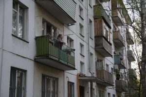 Жители пятиэтажек смогли задать волнующие вопросы о законности программы. Фото: архив, «Вечерняя Москва»