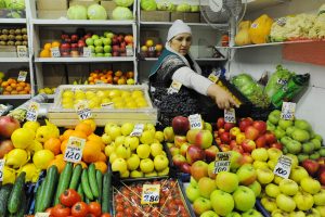 За последние годы качество овощей и фруктов в столице увеличилось. Фото: Александр Кожохин