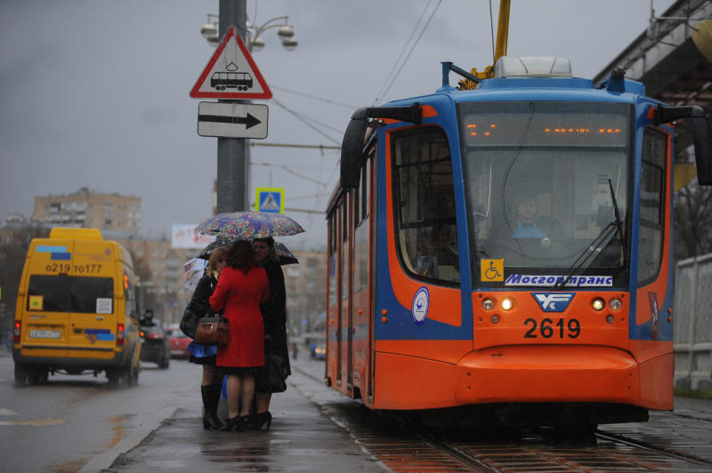 Пассажиры трамвая не пострадали. Фото: Александр Кожохин