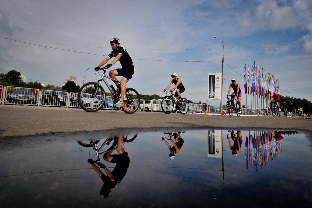Для проведения триатлона на западе Москвы ограничат движение транспорта