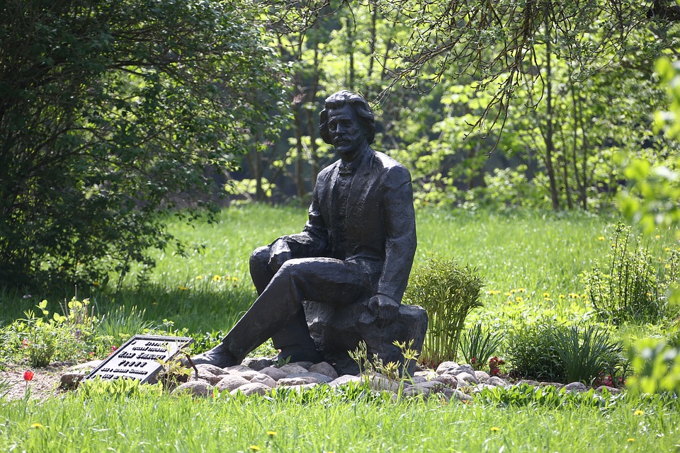 Памятник Илье Репину в музее-усадьбе художника в Белоруси. Фото: Pixabay.com