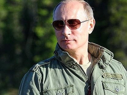 Владимиру Путину в Рязани подарили футболку с Владимиром Путиным