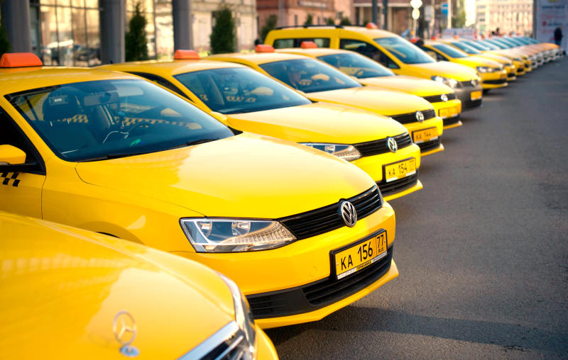 Московское такси оказалось в числе самых доступных в мире. Фото: пресс-служба Правительства Москвы