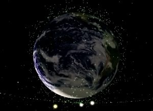 Нашу планету окружают десятки спутников. Фото: Скриншот YouTube