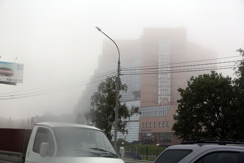 Жителей Москвы предупредили об опасном тумане