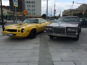 Для жителей Москвы в честь Дня города Центр помощи пропавшим и пострадавшим детям развернул на Серпуховской площади несколько праздничных площадок. Фото: Юсуп Утегенов