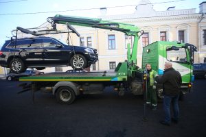 ГКУ "АМПП" призывает осторожно парковаться в День города. Фото: "Вечерняя Москва"