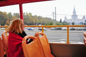 Отдельные места для экскурсионных автобусов создадут у знаковых столичных достопримечательностей. Фото: Никита Смирнов, «Вечерняя Москва»