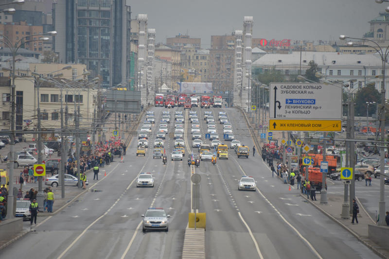 Появление «выделенок» значительно улучшит транспортную ситуацию на данном участке пути. Фото: Александр Казаков, "Вечерняя Москва"