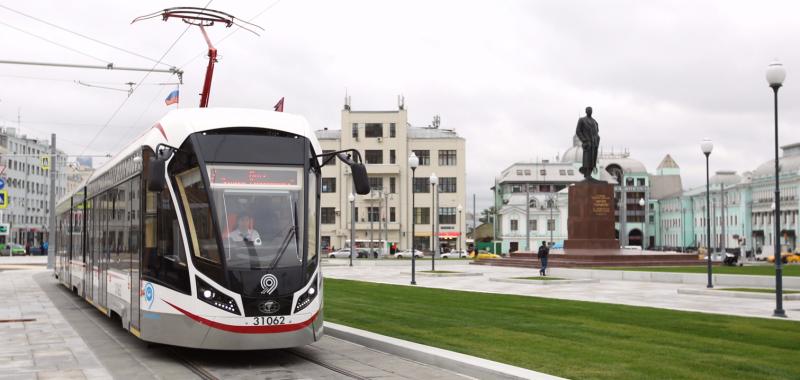 На маршрутах курсируют трамваи нового поколения «Витязь-М». Фото: mos.ru