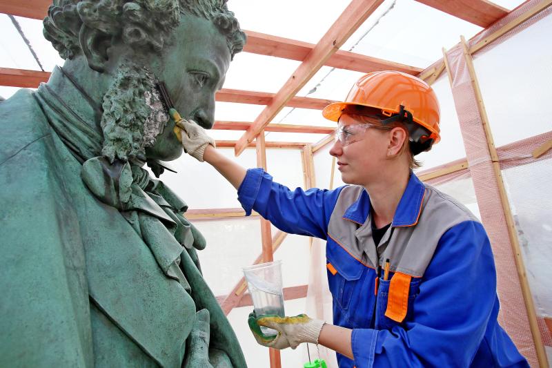 Памятник Пушкину в Москве открыли после ремонта