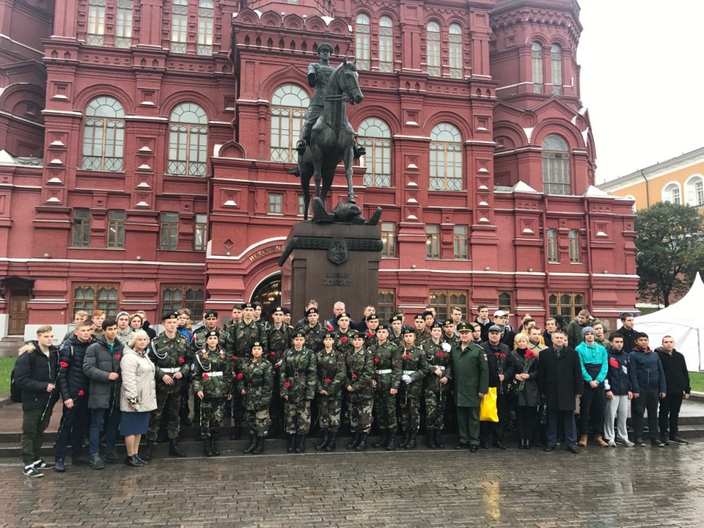 День призывника отпраздновали на Красной площади