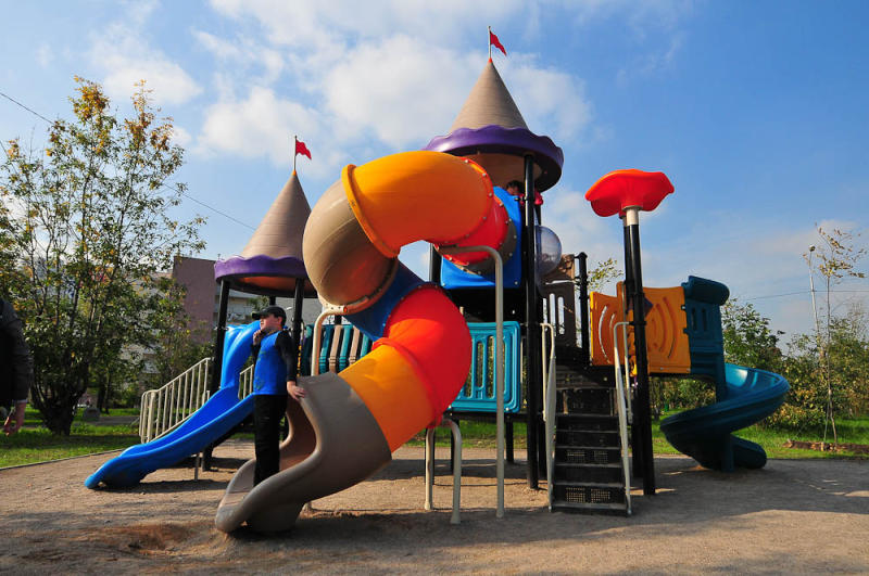 Детскую площадку открыли в парке «Красная Пресня»