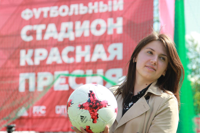 Бесплатные занятия по футболу проведут на стадионе «Красная Пресня»