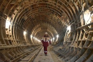 За полгода машина создаст 1,3 тысячи метров тоннеля. Фото: Владимир Новиков