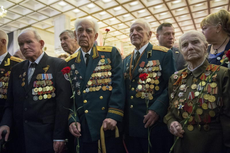 Власти столицы окажут матпомощь ветеранам к 76-й годовщине Битвы за Москву