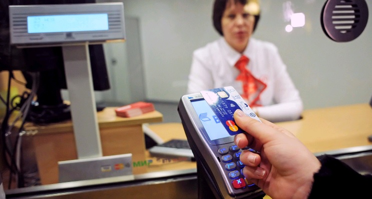 Треть пассажиров московского метро оплатила проезд банковскими картами