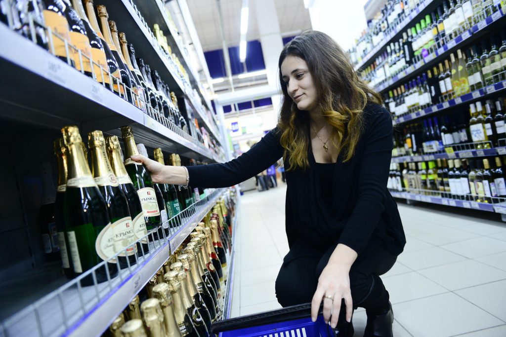 Москва проведет рейды по контрафактному алкоголю