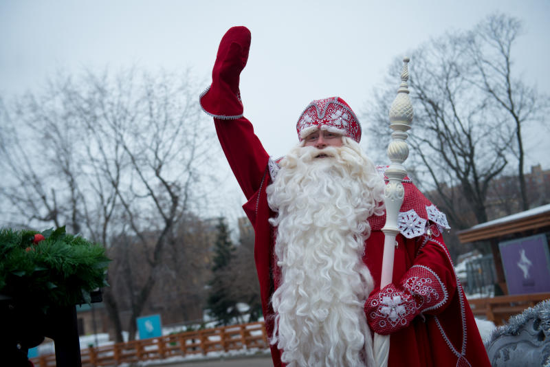Почта Деда Мороза начала работать в Московском зоопарке