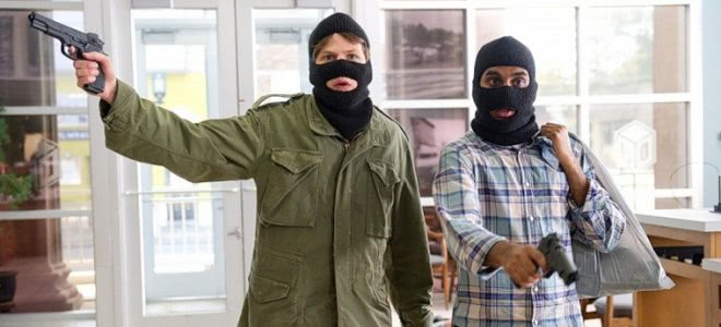 В центре Москвы ищут вооруженную банду, ворвавшуюся в кафе
